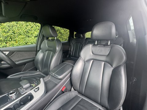 Audi SQ7 4.0 TDI V8 SUV 5dr Diesel Tiptronic quattro Euro 6 (s/s) (435 ps) 8