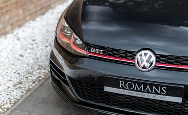 Volkswagen Golf GTI 19