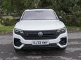 Volkswagen Touareg 3.0 TSI V6 Black Edition Tiptronic 4Motion Euro 6 (s/s) 5dr 26