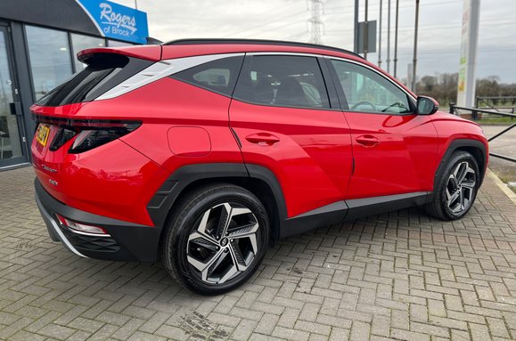 Hyundai TUCSON 1.6 T-GDI ULTIMATE HYBRID AUTO 9