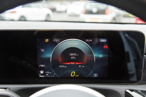 Mercedes-Benz A Class A 180 SPORT EXECUTIVE 14