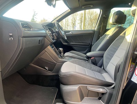 Volkswagen Tiguan 2.0 Tiguan R-Line Tech TDI Semi-Auto 5dr 36