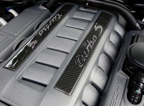 Porsche Panamera Turbo S 30