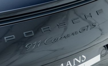 Porsche 911 Carrera GTS CABRIOLET (991.2) 32