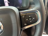 Volvo XC40 2.0 B4 MHEV Plus Dark DCT Auto Euro 6 (s/s) 5dr 20