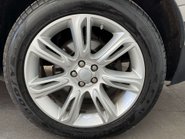 Land Rover Range Rover Velar 2.0 Range Rover Velar SE D180 Auto 4WD 5dr 31