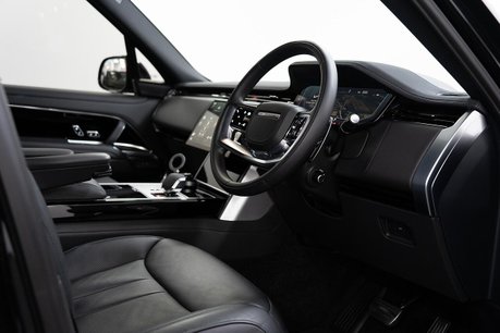 Land Rover Range Rover 3.0 D300 MHEV HSE SUV 5dr Diesel Auto 4WD Euro 6 (s/s) (300 ps) 5