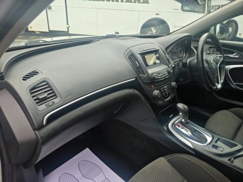 Vauxhall Insignia SRI CDTI AUTO 7