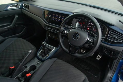 Volkswagen Polo UNITED TSI 4