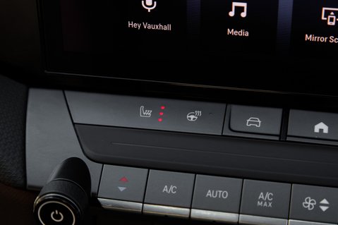 Vauxhall Astra ULTIMATE PHEV 35