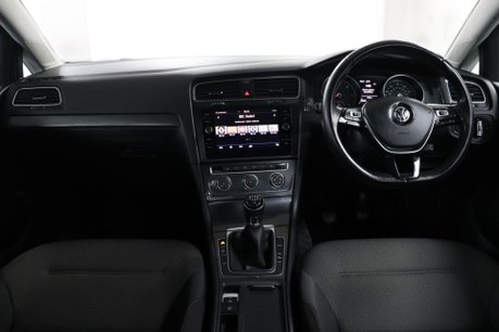 Volkswagen Golf SE NAVIGATION TDI 41