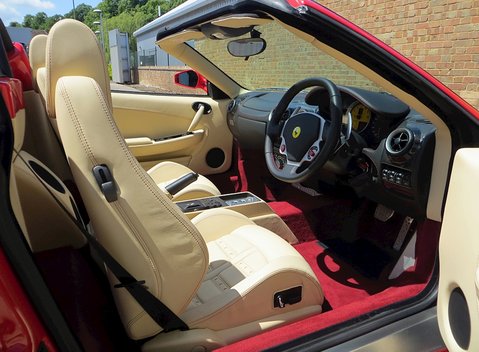 Ferrari F430 Spider 12