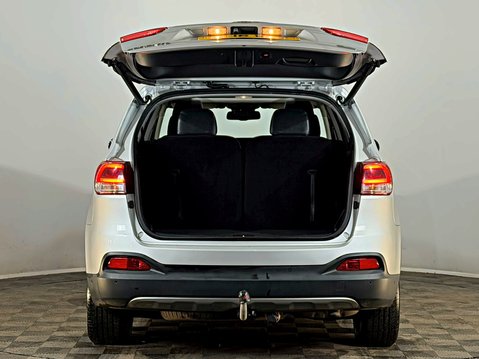 Kia Sorento KX-4 2.2 CRDI AUTOMATIC 4X4 7 SEATER 9