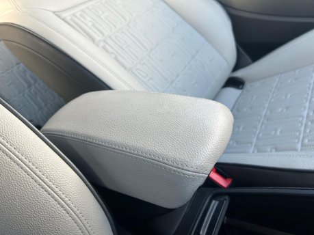 Fiat 500e C 42kWh La Prima Auto 2dr 39