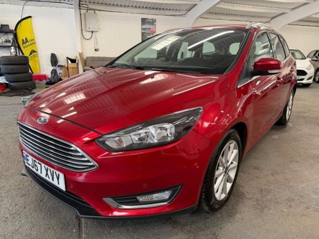 Ford Focus 1.0T EcoBoost Titanium Euro 6 (s/s) 5dr 3
