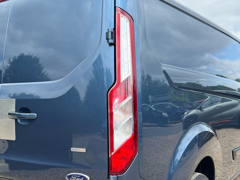 Ford Transit Custom 300 LIMITED P/V L2 H1 19