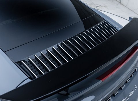 Porsche 911 Turbo S (992) 37