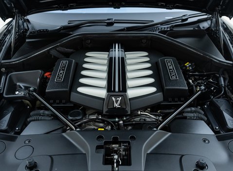 Rolls-Royce Dawn 37