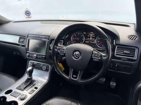 Volkswagen Touareg 3.0 Touareg V6 R-Line TDI BlueMotion Technology Auto 4WD 5dr 37