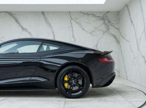 Aston Martin Vanquish S 42