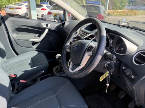 Ford Fiesta 1.4 TDCi DPF Titanium 5dr 8