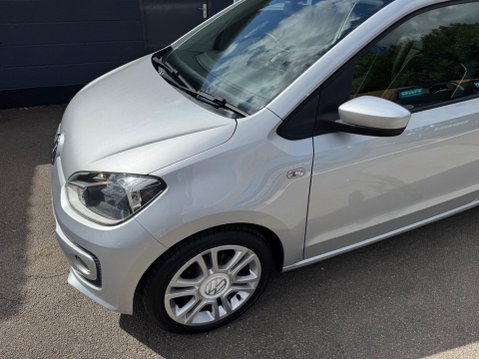Volkswagen Up HIGH UP 19