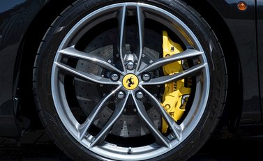 Ferrari 488 Spider 12