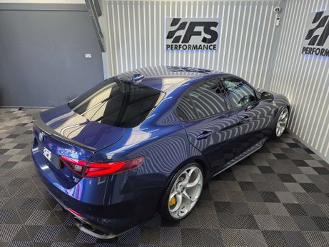 Alfa Romeo Giulia 2.9 V6 Bi-Turbo Quadrifoglio Saloon 4dr Petrol Auto Euro 6 (s/s) (510 ps) 15