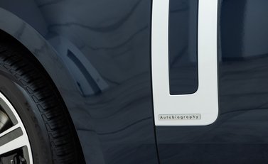 Land Rover Range Rover P510e Autobiography 24