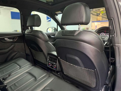 Audi Q7 3.0 TDI V6 45 Black Edition SUV 5dr Diesel Tiptronic quattro Euro 6 (s/s) ( 42