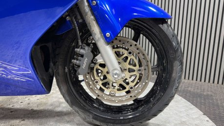 Honda VFR 2000 FUEL INJECTED NON VTEC ONLY 27K 1 OWNER PROJECT BIKE 800CC 21