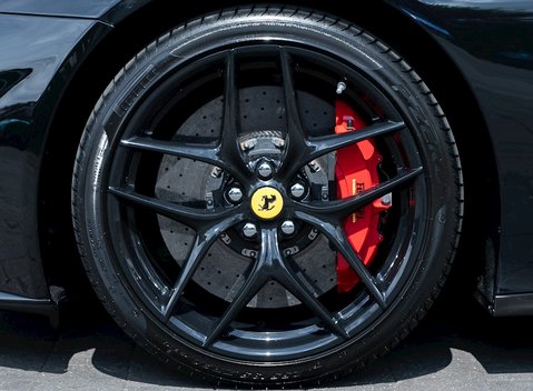 Ferrari F12 Berlinetta 10