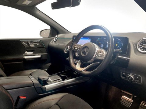 Mercedes-Benz B Class 1.3 B180 AMG Line (Premium Plus 2) MPV 5dr Petrol 7G-DCT Euro 6 (s/s) (136 12