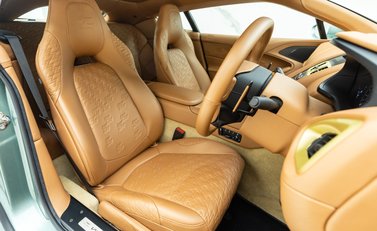 Aston Martin Vanquish ZAGATO 14