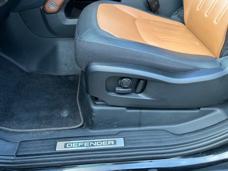 Land Rover Defender X MHEV 50