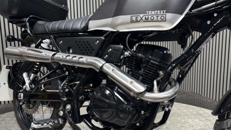 Lexmoto Tempest 2024 ONLY 2K TOP BOX 125CC MOT WARRANTY LEARNER BIKE 22