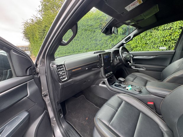 Ford Ranger Wildtrak | Auto | 2 LT | Double Cab | Tow Bar | Cam | Roller Shutter | EURO 14