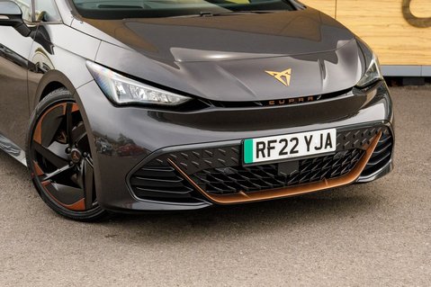 Cupra Born V3 11