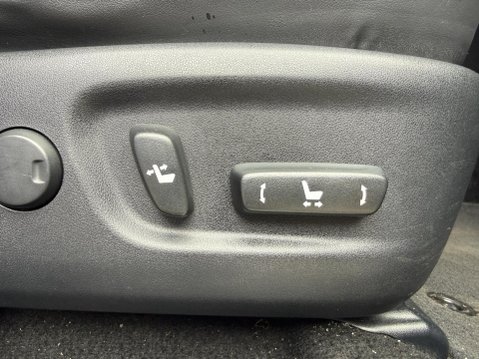 Lexus NX 2.5 300h Premier SUV 5dr Petrol Hybrid E-CVT 4WD Euro 6 (s/s) (197 ps) 32