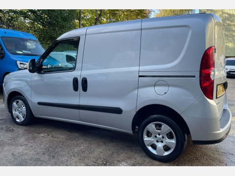 Vauxhall Combo 1.3 CDTi 2000 16v Sportive Panel Van 3dr Diesel Manual FWD L1 H1 (133 g/km, 16