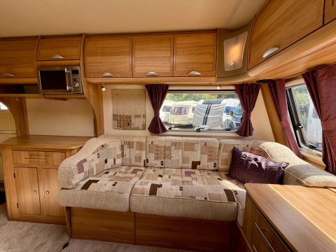 Bailey Unicorn Seville 14