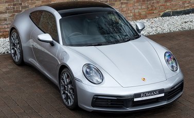 Porsche 911 Carrera 4S (992) 8