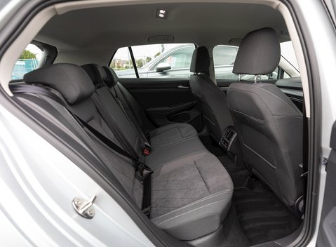 Volkswagen Golf 8 2.0 TDI Style 14