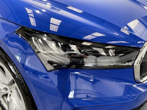 Skoda Enyaq iV 62kWh 60 SUV 5dr Electric Auto (DC120kW) (179 ps) Air Con - Alloys - DAB 9