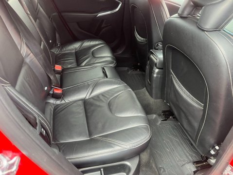 Volvo V40 2.0 D2 R-Design Pro Euro 6 (s/s) 5dr 39