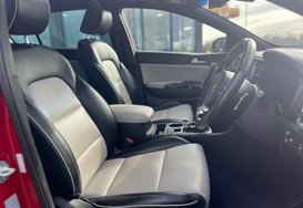 Kia Sportage 1.6 GT-LINE S AUTOMATIC 18