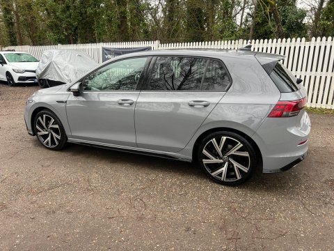 Volkswagen Golf R-LINE TDI DSG 12