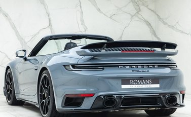 Porsche 911 Turbo S Cabriolet (992) 3