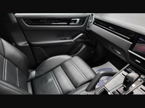 Porsche Cayenne V6 33