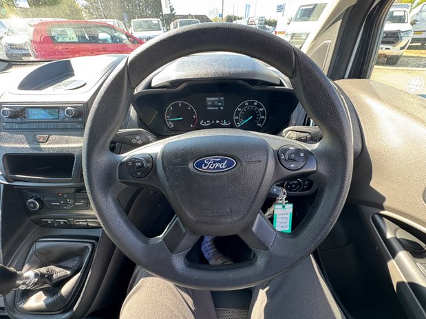 Ford Transit Connect LWB L2H1 Low Roof Base 210 EURO 6 SELECT 16